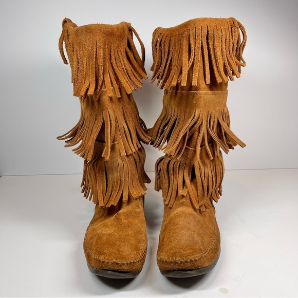 Minnetonka Brown 3-Layer Fringe Boots Size 10M - Picture 1 of 14